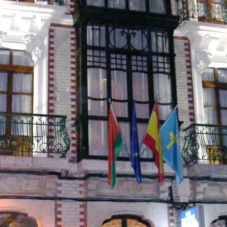 Puerto De Hotel Llanes