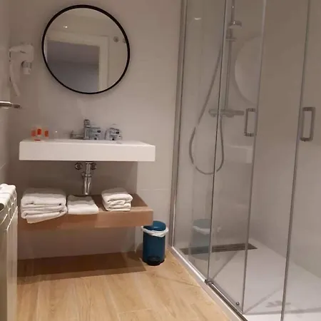 Puerto De 2* 利亚内斯